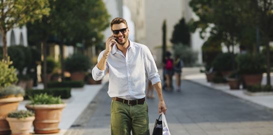 Jorts, άλλο ένα παντελόνι που μάλλον δε θα φορέσουμε ποτέ