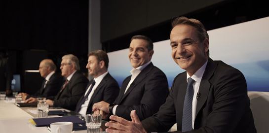 Τα καλύτερα memes του Twitter για το debate