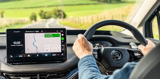 Αν οδηγείς ηλεκτρικό αυτοκίνητο, η Google είναι φίλη σου