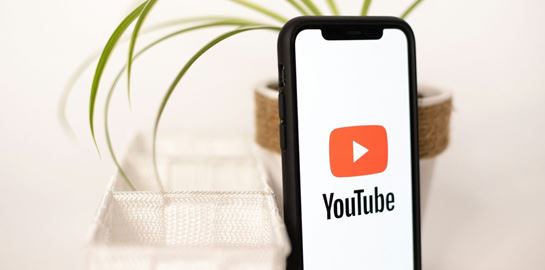 To YouTube γίνεται πιο ασφαλές για εφήβους