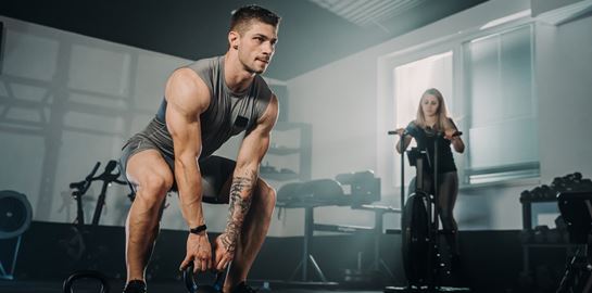 Δε χρειάζεται να &#39;καίγεσαι&#39; στα βάρη για να χτίσεις κορμί, σύμφωνα με την επιστήμη