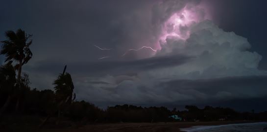 Πού θα χτυπήσει το Σαββατοκύριακο ο Ιανός