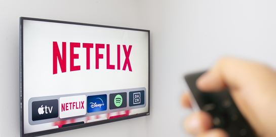 To Netflix αποκτά διαφημίσεις, το τέλος μιας χρυσής εποχής πλησιάζει