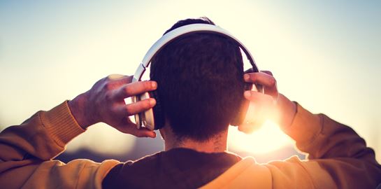 Υπάρχει ένα τραγούδι που καταπολεμά την αϋπνία