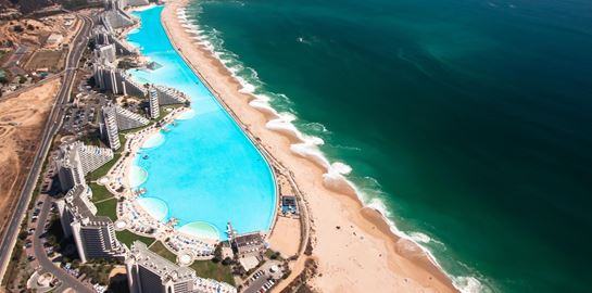 Η μεγαλύτερη πισίνα στον κόσμο