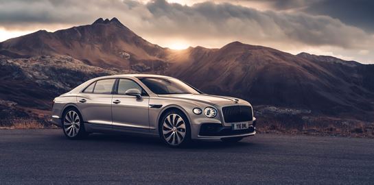 7 νέες λιμουζίνες κορυφαίων αυτοκινητοβιομηχανιών