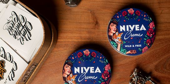 Η τέχνη του tattoo στις νέες συλλεκτικές συσκευασίες NIVEA Crème