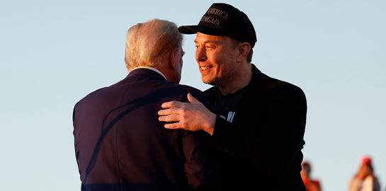 O Donald Trump έκανε τον Elon Musk υπουργό του