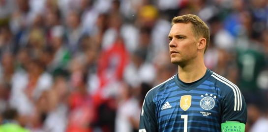 O Manuel Neuer παραμένει το νο.1