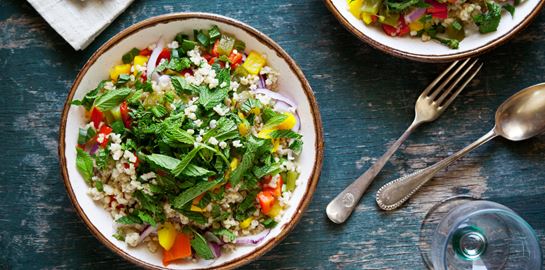 To κόλπο για να διατηρείς φρέσκια τη σαλάτα στο ψυγείο