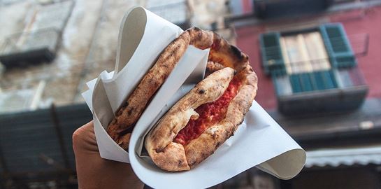 H πίτσα είναι πάντοτε νοστιμότερη την επόμενη ημέρα