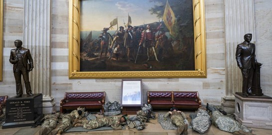 Η Εθνοφρουρά των ΗΠΑ κοιμάται στο Καπιτώλιο