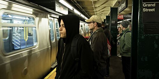 Το Mr. Robot επέστρεψε και η αρχή του τέλους είναι επική