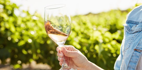 Δύο από τα καλύτερα ροζέ κρασιά του κόσμου για το 2022 είναι ελληνικά