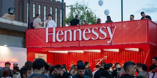 Hennything Is Possible: Η νέα εποχή του Hennessy στο Athens Bar Show 2025