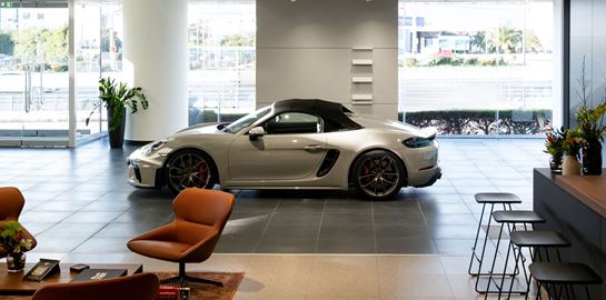 Το νέο Destination Porsche επαναπροσδιορίζει τη θέση της Porsche