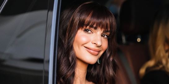 Για να σου δώσει σημασία η Emily Ratajkowski, δε θέλει κόπο