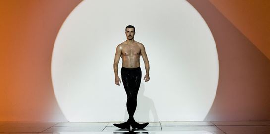 Μία ματιά στον &#39;Εγκάρσιο Προσανατολισμό&#39; του Δημήτρη Παπαϊωάννου