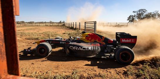 Τι κάνει ο Ricciardo και η Red Bull ανάμεσα σε καγκουρό;