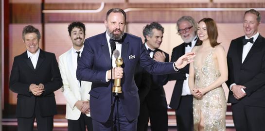 Στον Γιώργο Λάνθιμο η Χρυσή Σφαίρα καλύτερης κωμωδίας για το Poor Things