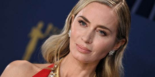 Στο The Smashing Machine με τον Dwayne Johnson ίσως δούμε και την Emily Blunt