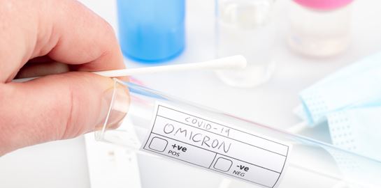 Γιατί η εσκεμμένη νόσηση από κορονοϊό δεν είναι πανάκεια