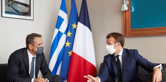 Τι συζήτησαν πίσω από τις κλειστές πόρτες οι Κυριάκος Μητσοτάκης και Emmanuel Macron