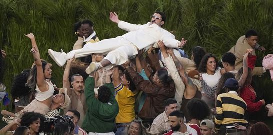 Όλες οι cameo εμφανίσεις του Super Bowl 2026 (video)