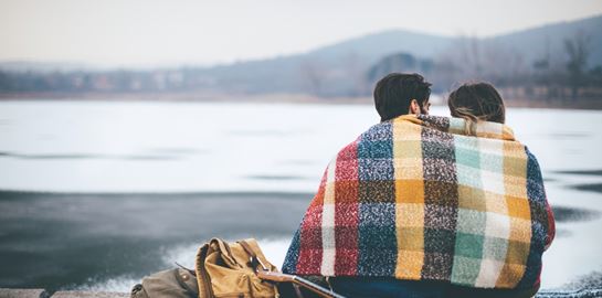 Οδηγός επιβίωσης για singles στo χειμωνιάτικο χουχούλιασμα