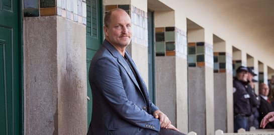 Κι αν ο πατέρας του Woody Harrelson σκότωσε τον Kennedy;