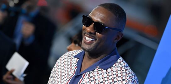 O Idris Elba έριξε χυλόπιτα στον James Bond. Αλλά γιατί;