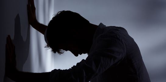 Σύγκρουση τρένων στα Τέμπη: Πόσο απέχει η αυτοφροντίδα από τον εγωισμό;