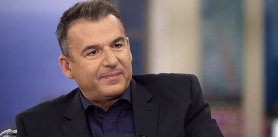 Σε άλλα νέα, ο Γιώργος Λιάγκας έχει τον δικό του stalker