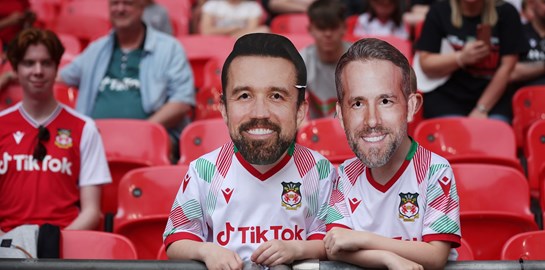 Ryan Reynolds και Rob McElhenney μας καλωσορίζουν στο Ρέξαμ
