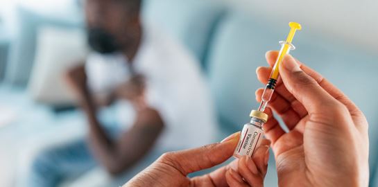 Αναγκαία η 3η δόση εμβολίου για τη μετάλλαξη Όμικρον