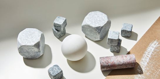 Τα whiskey stones αναβαθμίζουν κάθε ποτό