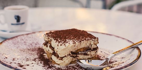 Στην Πεύκη υπάρχει ένα νόστιμο εστιατόριο γλυκών