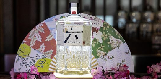 Με το Roku Gin αισθάνεσαι &#39;Alive With The Best Of Every Season&#39;