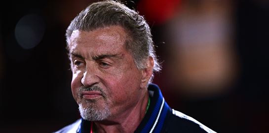 Είδαμε τον 79χρονο Sylvester Stallone στο γυμναστήριο και μας έπεσε το σαγόνι (βίντεο)