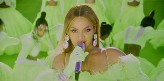 Η Beyoncé επιστρέφει