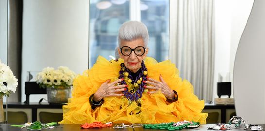 Έφυγε από τη ζωή η πολυσχιδής Iris Apfel