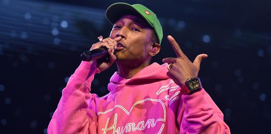 Ο Pharrell Williams σχεδιάζει τα νέα Superstar της adidas