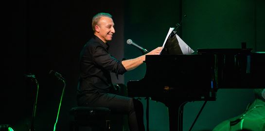 Για τον Μίνωα Μάτσα, η γυναίκα είναι τα πάντα