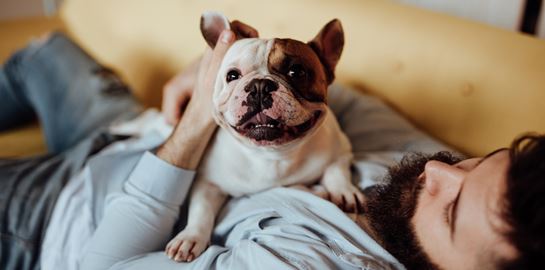 Γιατί η κουβέντα με τον σκύλο σου, σου κάνει καλό