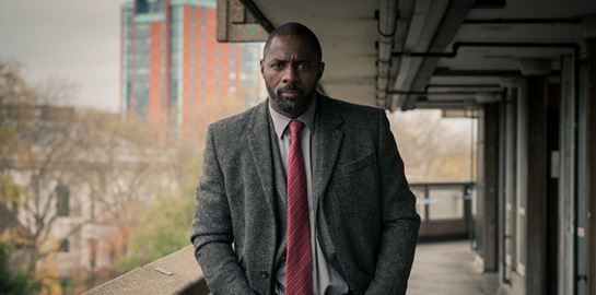 Ο Idris Elba έμαθε ότι για να πετύχει στη ζωή πρέπει να προσπαθεί διπλά