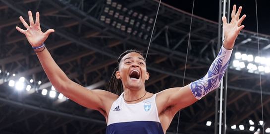 H μεγαλύτερη νίκη του Εμμανουήλ Καραλή είναι εκτός γηπέδων