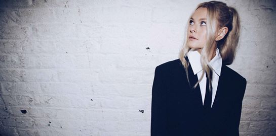 Η pop της Lusaint βγήκε από τον παράδεισο