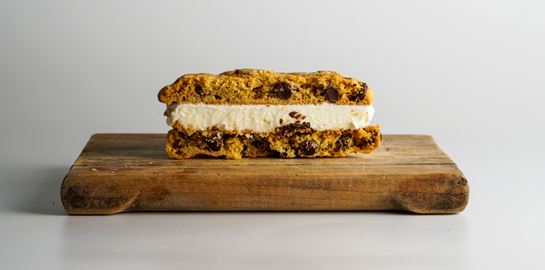 Με αυτό το παγωτό σάντουιτς, αμέσως καλύτερα