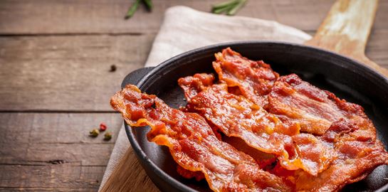 Το πιο τραγανό μπέικον στον φούρνο σε 3 κινήσεις