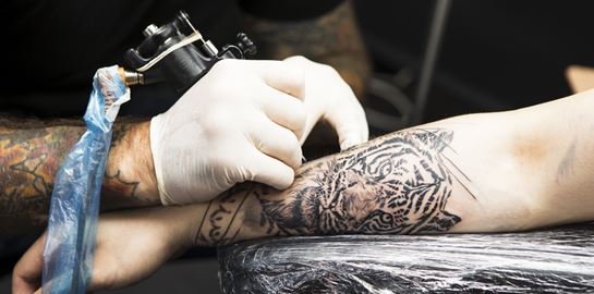 7 κρίσιμες ερωτήσεις που πρέπει να κάνεις στον εαυτό σου πριν κάνεις tattoo
